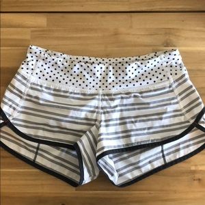 Lululemon Speed Shorts - Size 4